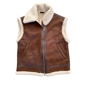 Vici - Sherpa Lined Faux Suede Sleeveless Vest in Brown & Beige